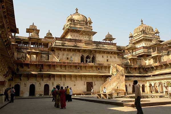 Orchha Tour and Travel Guide