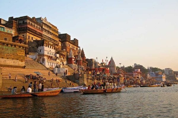 Varanasi Tour and Travel Guide